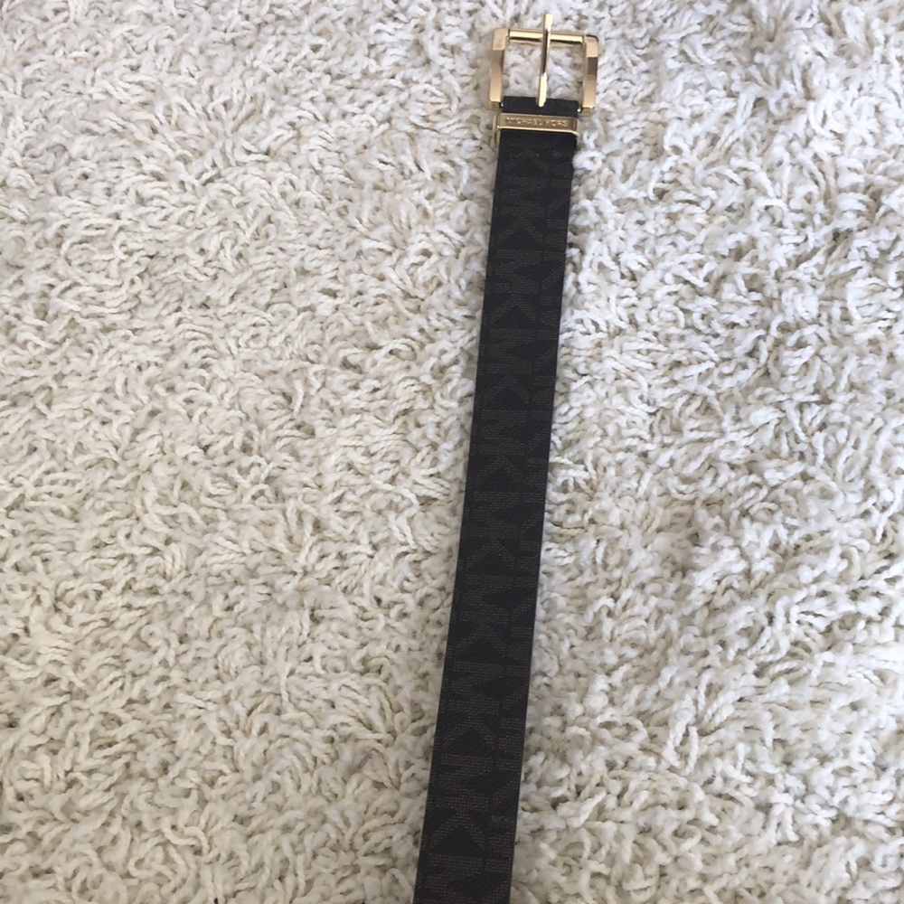 Michael Kors Belt. Authentic Mk Design. Size Med - image 2
